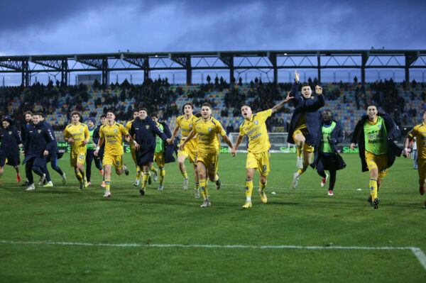 players celebates victory during the 21th day of the Serie BKT Championship between Frosinone Calcio vs A.C Reggiana 1919 , 24 january 2026 at the Benito Stirpe Stadium, Frosinone Italy.