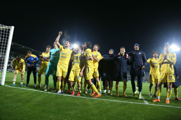 Frosinone Calcio Players after final wistle during the 31th day of the Serie BKT Championship between Frosinone Calcio vs S.S.C. Bari , 18 march 2026 at the Benito Stirpe Stadium, Frosinone Italy.